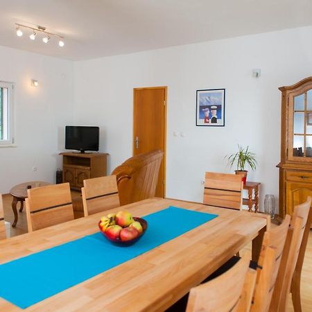 Holiday Home Koprivno Bagian luar foto