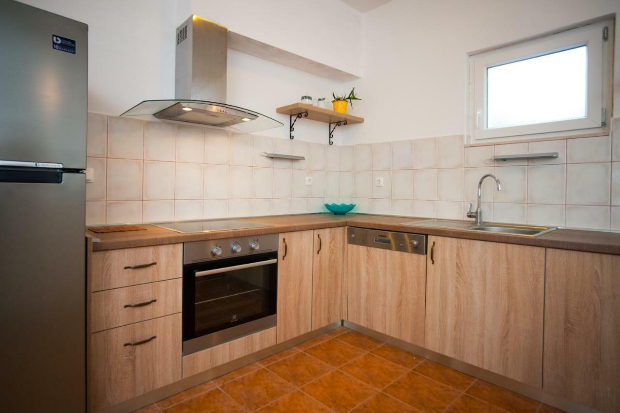 Holiday Home Koprivno Bagian luar foto