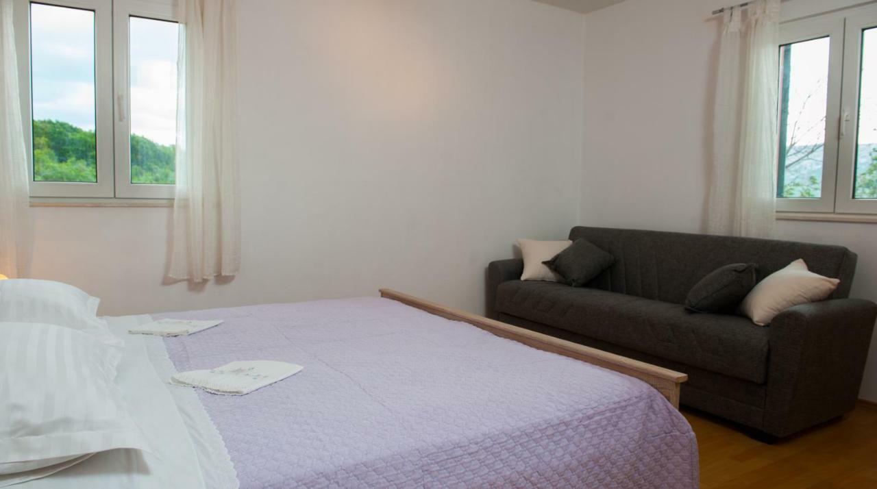 Holiday Home Koprivno Bagian luar foto
