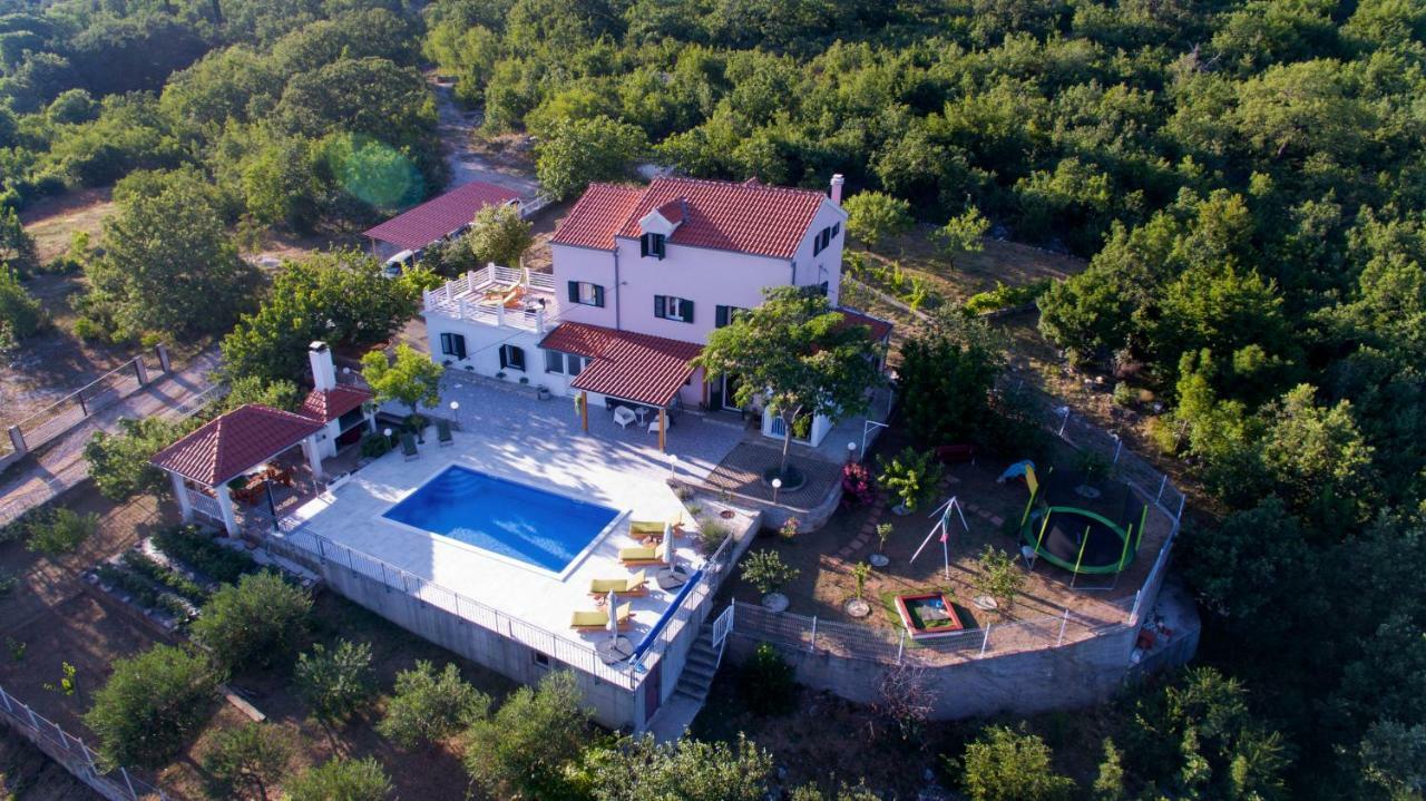 Holiday Home Koprivno Bagian luar foto
