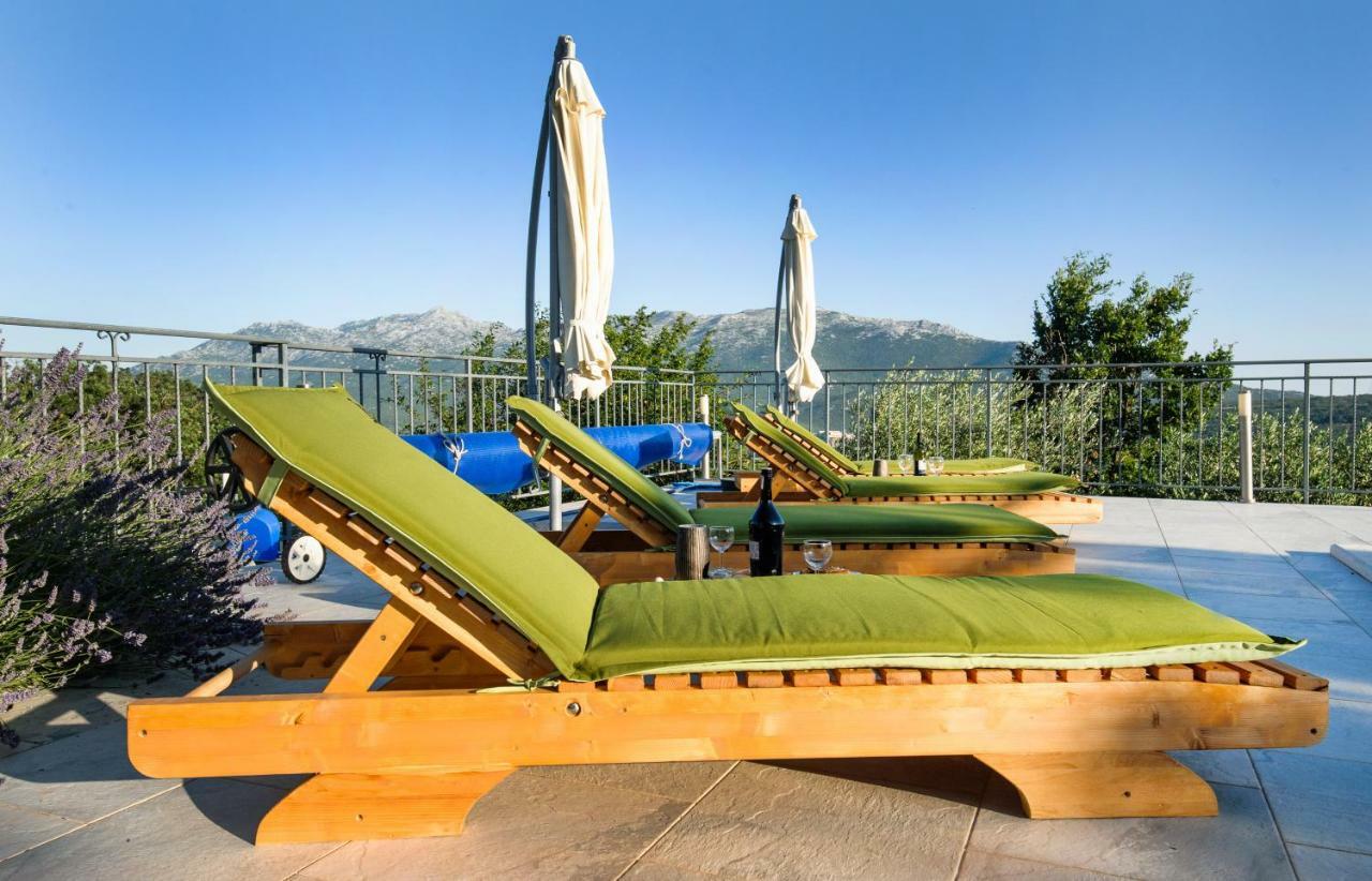 Holiday Home Koprivno Bagian luar foto