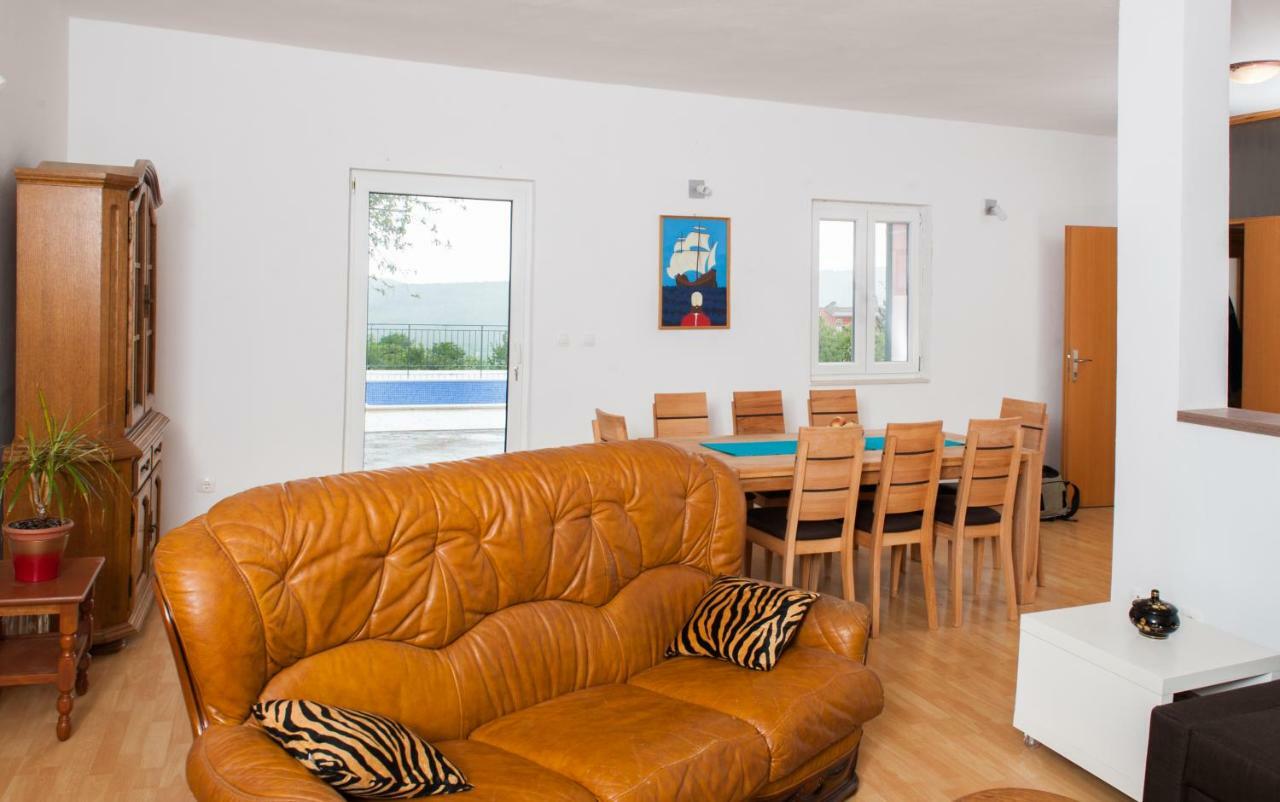 Holiday Home Koprivno Bagian luar foto