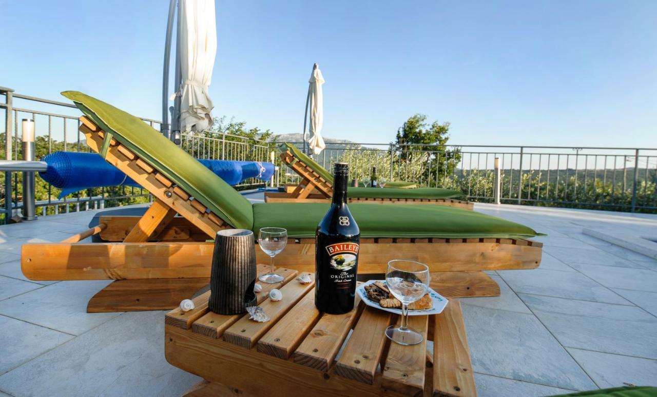 Holiday Home Koprivno Bagian luar foto