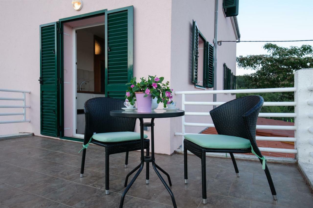 Holiday Home Koprivno Bagian luar foto